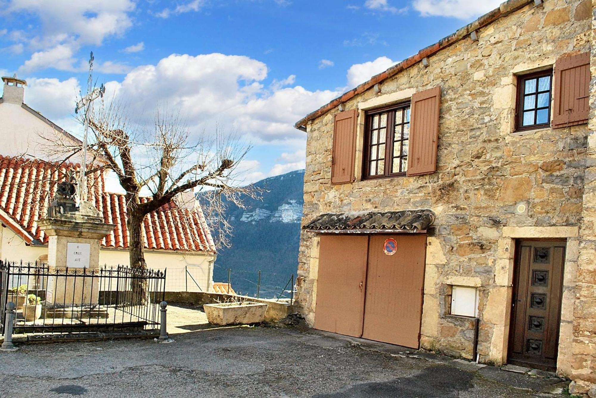 Maison Charmante Avec Vue Sur La Montagne, Mostuéjouls Exteriör bild